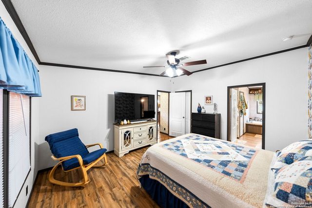 380 Martin Ave, Carrizo Springs, TX 78834