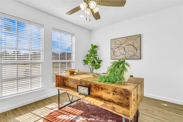 609 Flagstaff Drive, Desoto, TX 75115