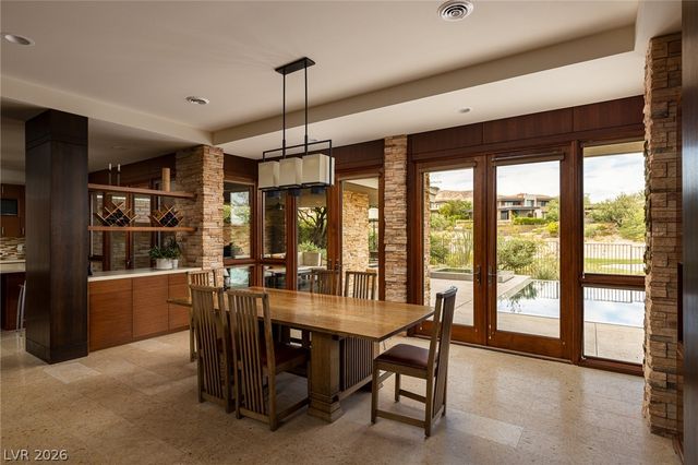 58 Meadowhawk Lane, Las Vegas, NV 89135