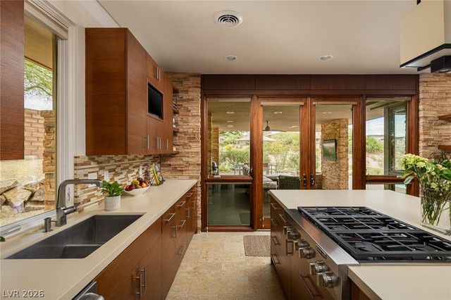 58 Meadowhawk Lane, Las Vegas, NV 89135