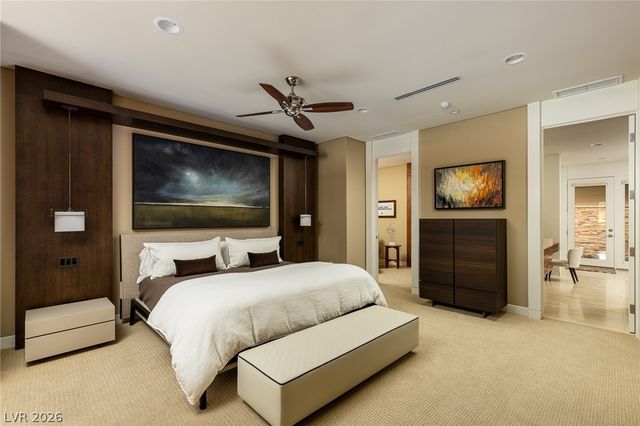 58 Meadowhawk Lane, Las Vegas, NV 89135
