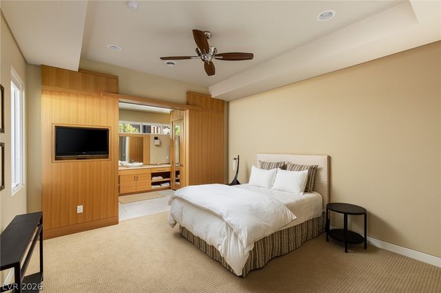 58 Meadowhawk Lane, Las Vegas, NV 89135