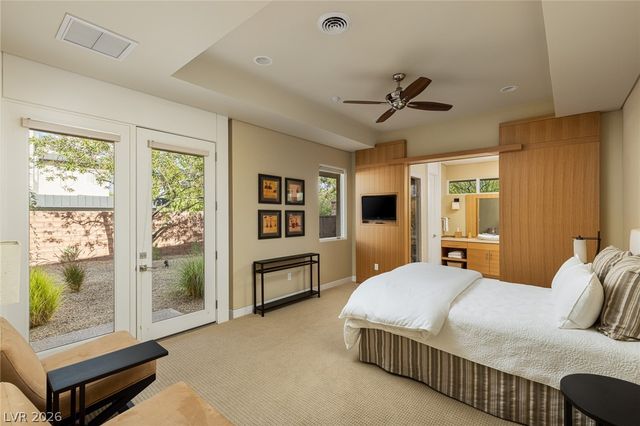 58 Meadowhawk Lane, Las Vegas, NV 89135
