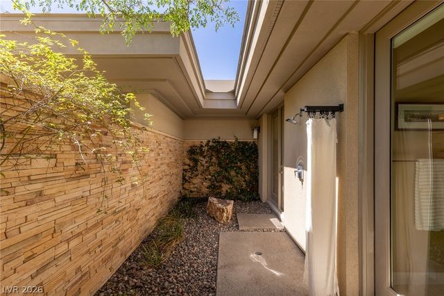 58 Meadowhawk Lane, Las Vegas, NV 89135