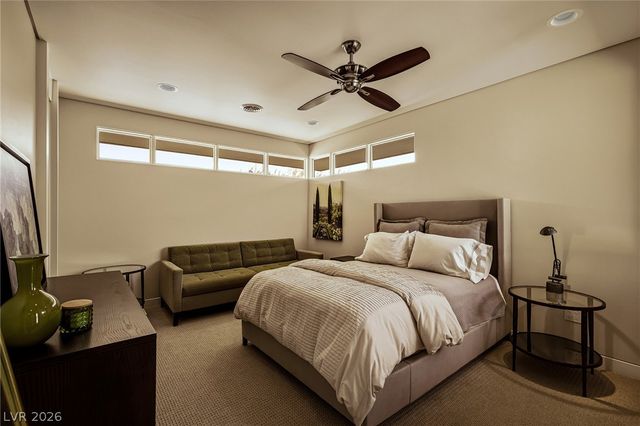 58 Meadowhawk Lane, Las Vegas, NV 89135