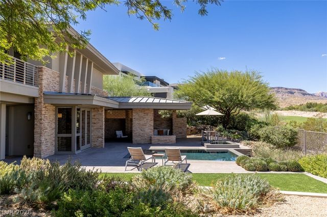 58 Meadowhawk Lane, Las Vegas, NV 89135