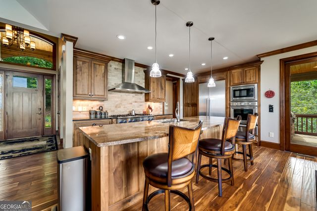 435 Meadowbrook Drive, Hayesville, NC 28904