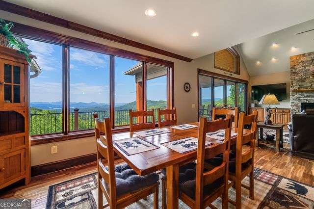 435 Meadowbrook Drive, Hayesville, NC 28904