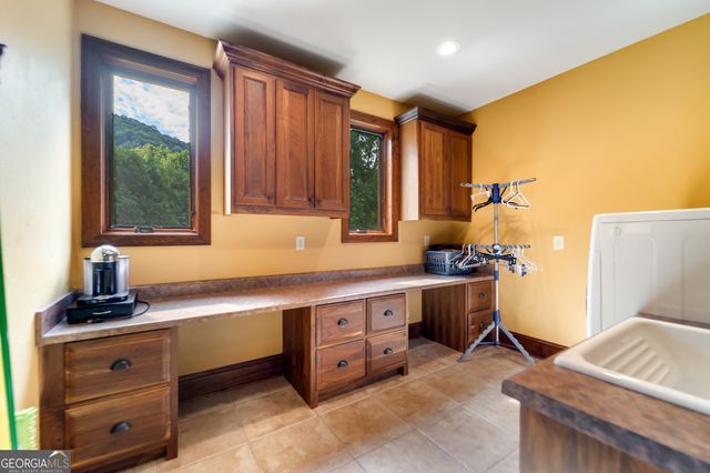 435 Meadowbrook Drive, Hayesville, NC 28904