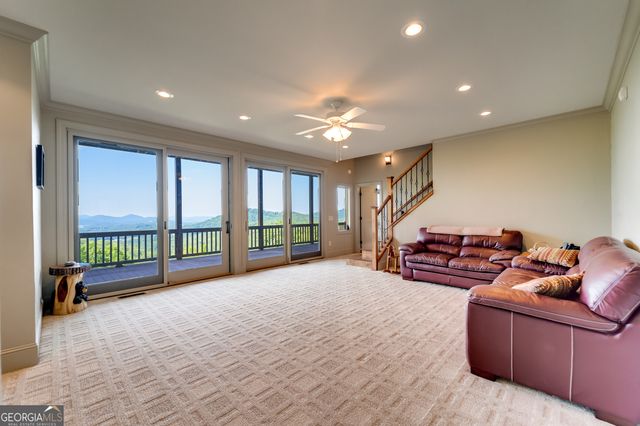 435 Meadowbrook Drive, Hayesville, NC 28904