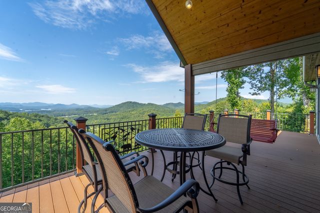 435 Meadowbrook Drive, Hayesville, NC 28904