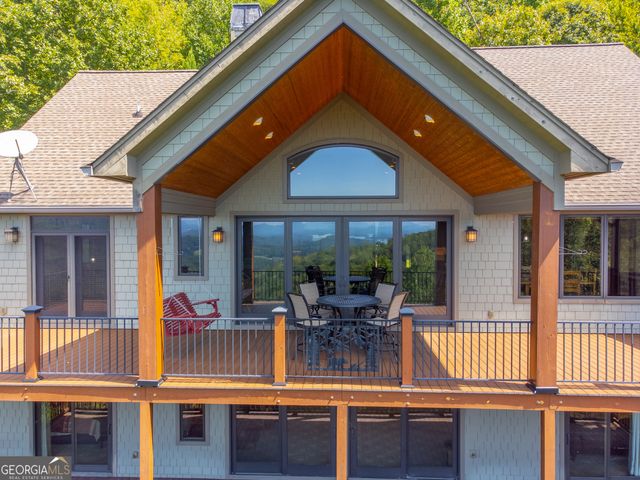 435 Meadowbrook Drive, Hayesville, NC 28904