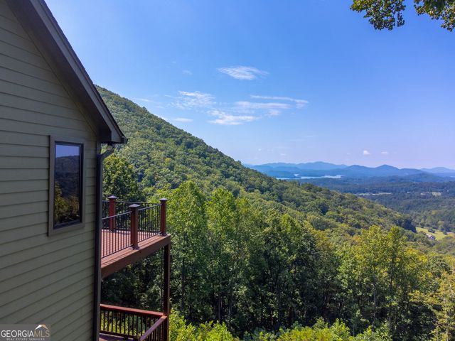 435 Meadowbrook Drive, Hayesville, NC 28904