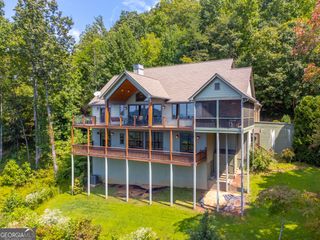 435 Meadowbrook Drive, Hayesville, NC 28904