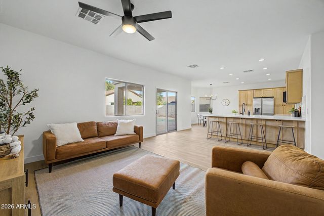 16912 W SAGUARO Lane, Surprise, AZ 85388