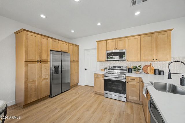 16912 W SAGUARO Lane, Surprise, AZ 85388