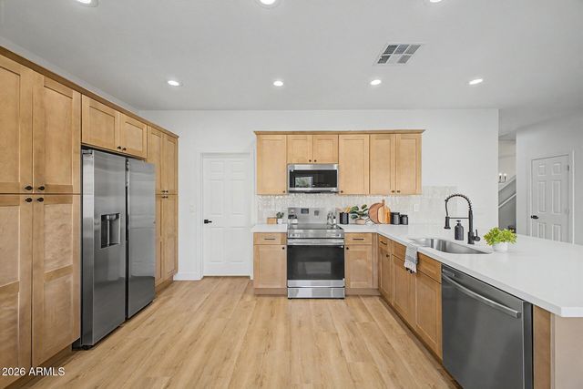 16912 W SAGUARO Lane, Surprise, AZ 85388