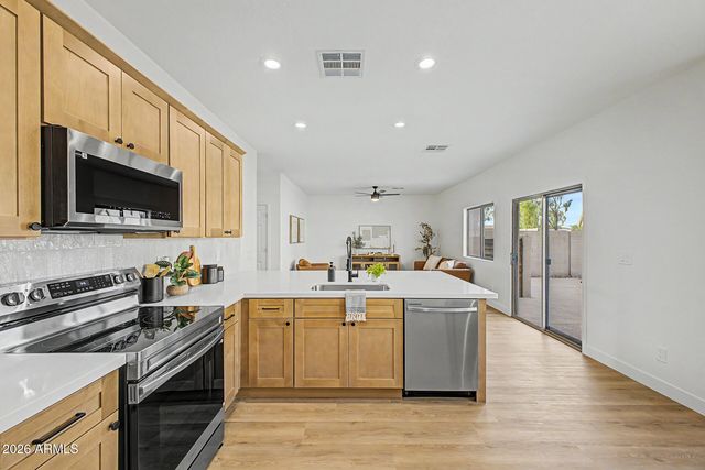 16912 W SAGUARO Lane, Surprise, AZ 85388