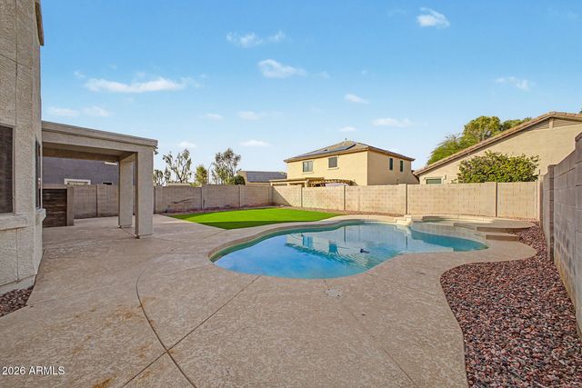 16912 W SAGUARO Lane, Surprise, AZ 85388