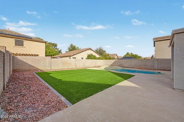 16912 W SAGUARO Lane, Surprise, AZ 85388