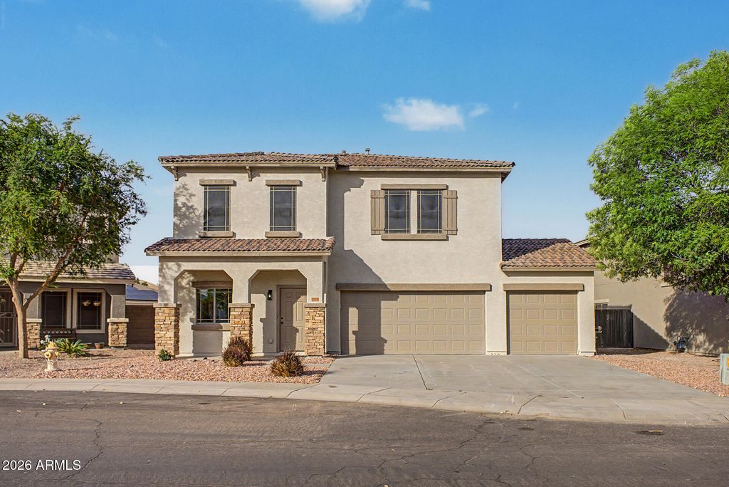 16912 W SAGUARO Lane, Surprise, AZ 85388