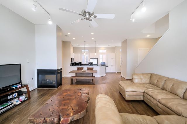 2437 South Boulevard 2, Houston, TX 77098