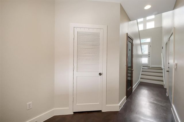 2437 South Boulevard 2, Houston, TX 77098