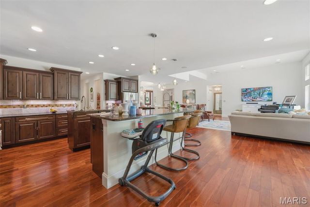 1880 Spring Mill Creek, St Charles, MO 63303