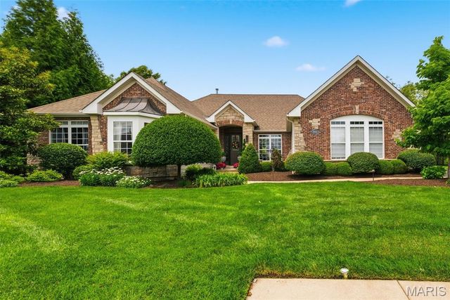 1880 Spring Mill Creek, St Charles, MO 63303