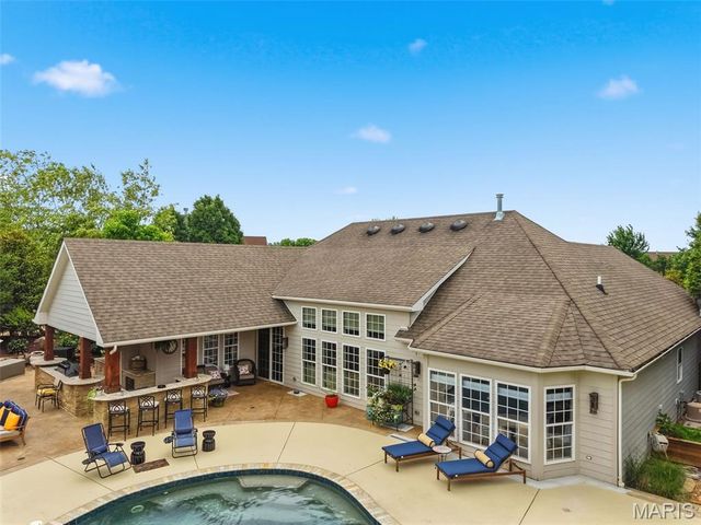 1880 Spring Mill Creek, St Charles, MO 63303