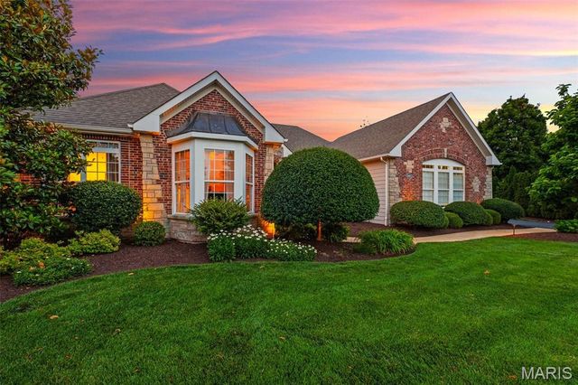 1880 Spring Mill Creek, St Charles, MO 63303