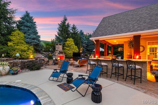 1880 Spring Mill Creek, St Charles, MO 63303