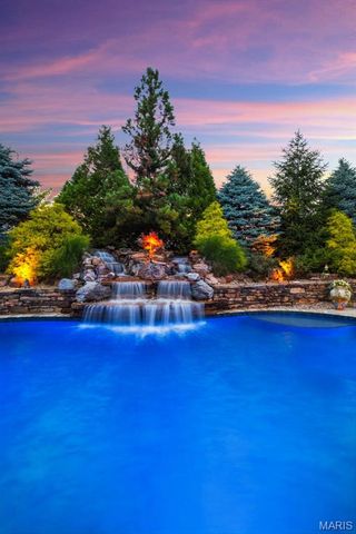 1880 Spring Mill Creek, St Charles, MO 63303