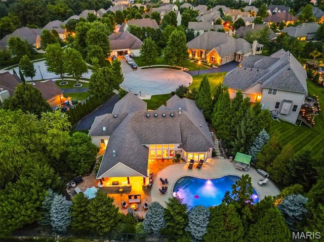 1880 Spring Mill Creek, St Charles, MO 63303