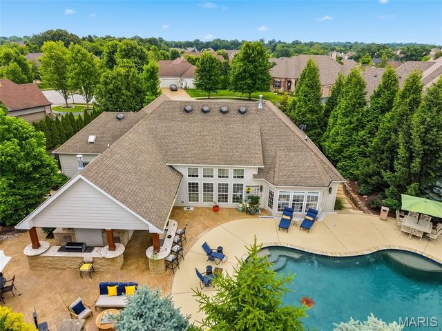 1880 Spring Mill Creek, St Charles, MO 63303