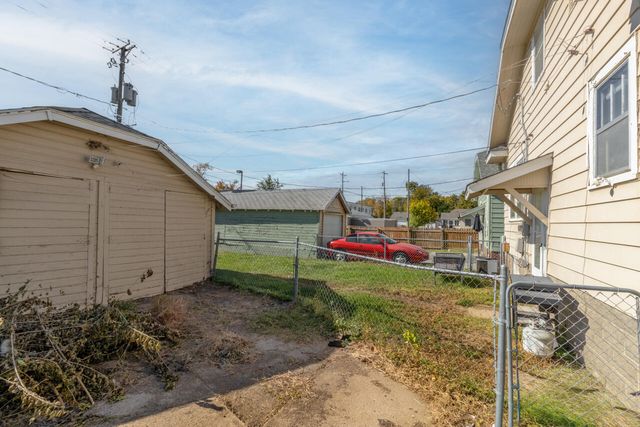 2649 AVENUE B, Council Bluffs, IA 51501