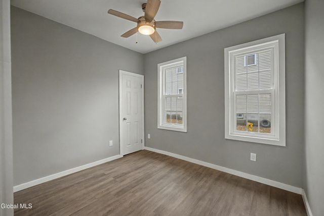 332 Georgetta Dix Plz, Schenectady, NY 12307