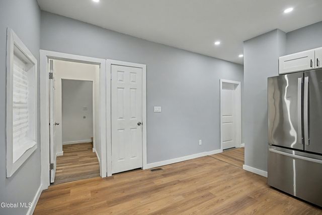 332 Georgetta Dix Plz, Schenectady, NY 12307