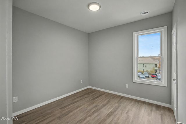 332 Georgetta Dix Plz, Schenectady, NY 12307