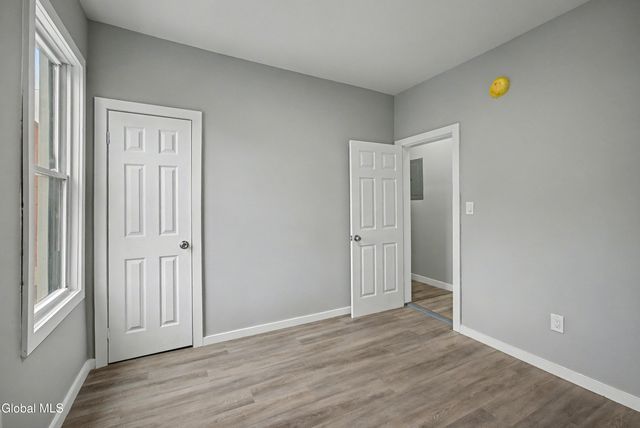 332 Georgetta Dix Plz, Schenectady, NY 12307