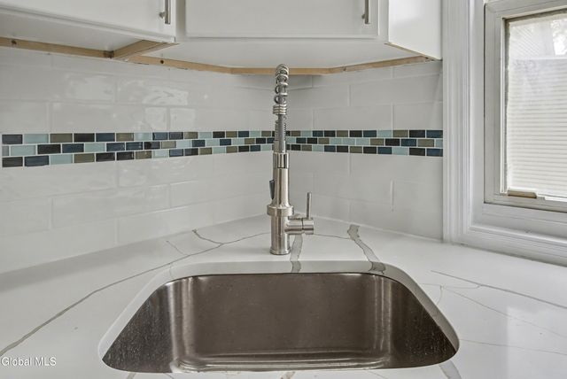 332 Georgetta Dix Plz, Schenectady, NY 12307