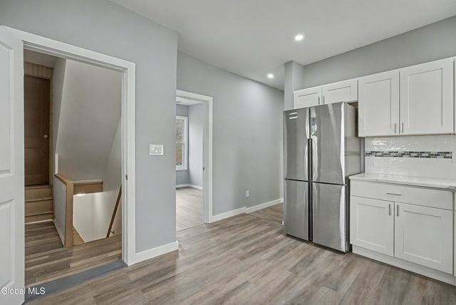 332 Georgetta Dix Plz, Schenectady, NY 12307