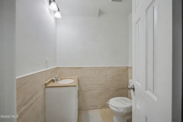 332 Georgetta Dix Plz, Schenectady, NY 12307