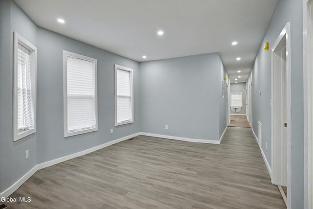 332 Georgetta Dix Plz, Schenectady, NY 12307