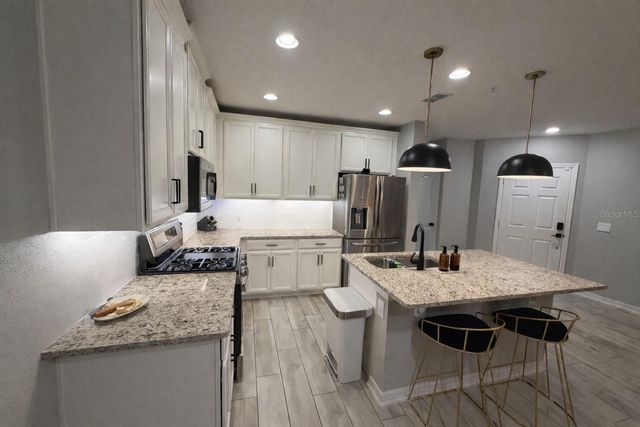 290 CEDAR BARK LANE, Sanford, FL 32771