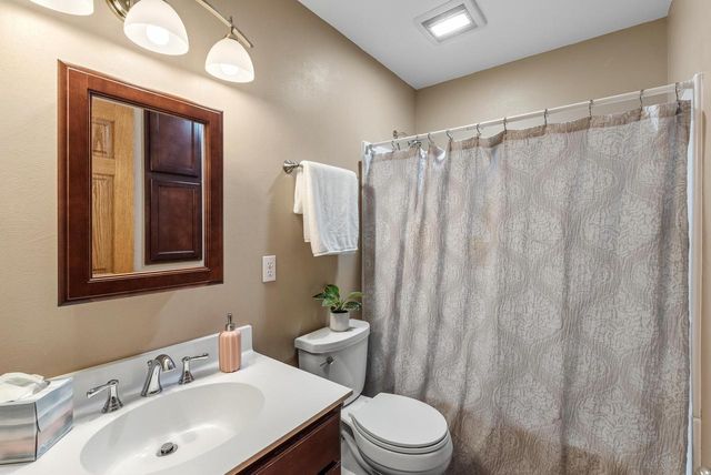 111 Sioux Drive, Beaver Dam, WI 53916