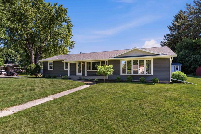 111 Sioux Drive, Beaver Dam, WI 53916