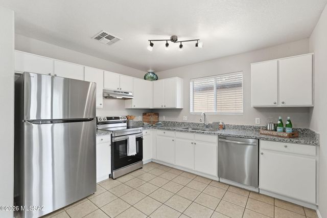 3575 W Trevor Drive, Tucson, AZ 85741