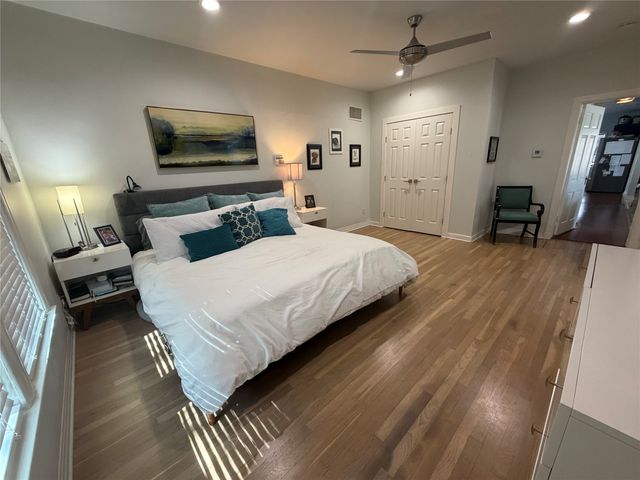 3232 Bellaire Drive W, Fort Worth, TX 76109