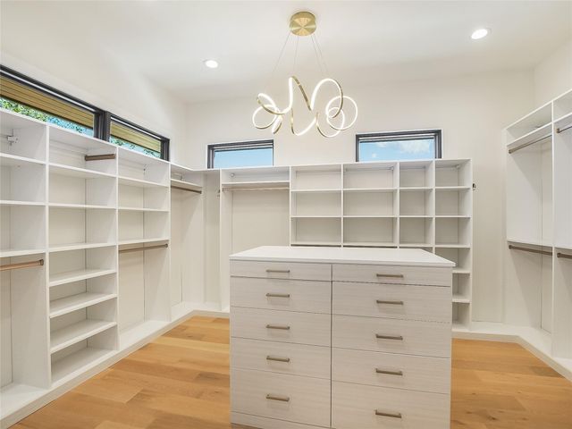 4800 Mondonedo CV, Austin, TX 78738